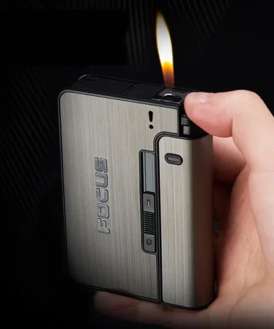Etui à cigarettes et briquets en métal
